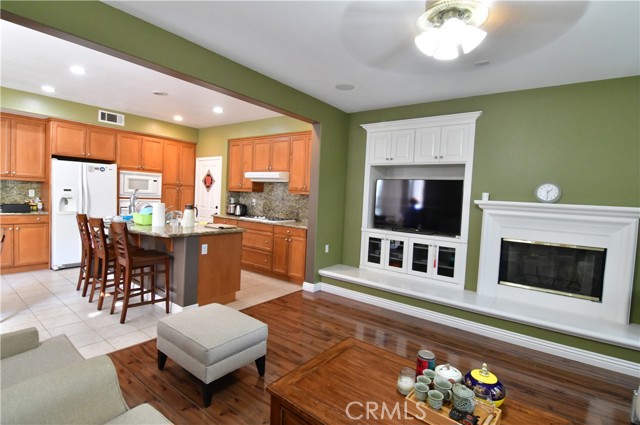 Detail Gallery Image 28 of 36 For 10 Coriander, Irvine,  CA 92603 - 4 Beds | 3 Baths