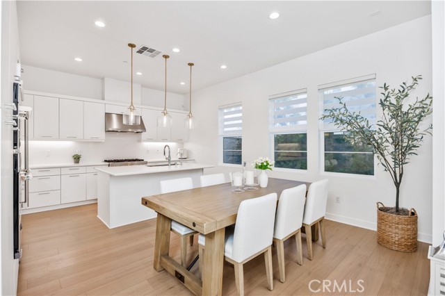 Detail Gallery Image 8 of 37 For 121 Fremont, Lake Forest,  CA 92630 - 4 Beds | 3 Baths