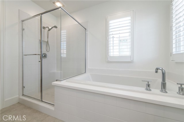 Detail Gallery Image 38 of 40 For 216 Piazza, Irvine,  CA 92602 - 4 Beds | 4 Baths