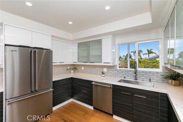 4651 Los Patos Avenue, Huntington Beach CA: https://media.crmls.org/medias/c902c594-0cbb-4878-96d5-0fff5531617d.jpg