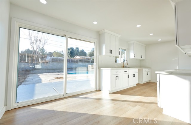 Detail Gallery Image 7 of 20 For 5860 Mountain View Ave, Riverside,  CA 92504 - 3 Beds | 2 Baths