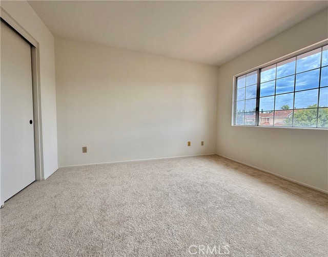 18 Decente, Irvine CA: https://media.crmls.org/medias/c9038045-e3e3-47e5-92e3-558ad66a50d8.jpg