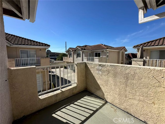 Detail Gallery Image 9 of 13 For 920 N Unruh Ave, La Puente,  CA 91744 - 3 Beds | 2/1 Baths
