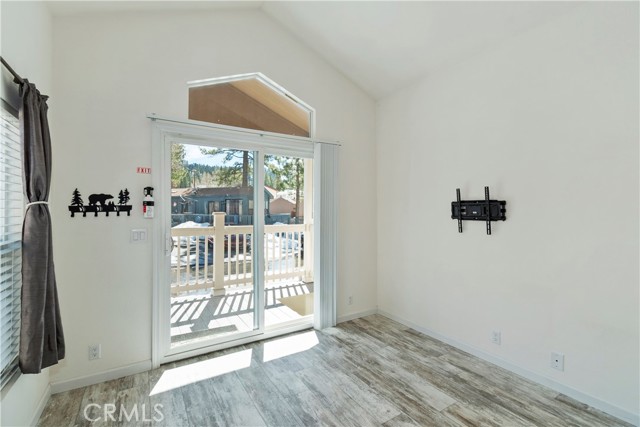 Detail Gallery Image 7 of 35 For 547 Alden #6, Big Bear Lake,  CA 92315 - 1 Beds | 1 Baths