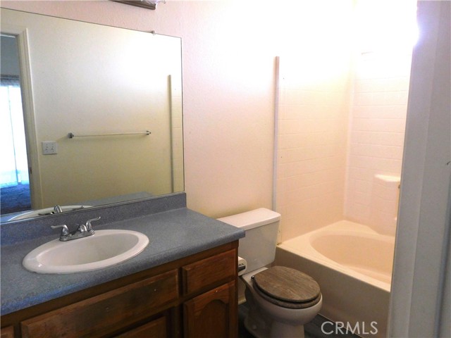 Detail Gallery Image 16 of 18 For 20321 88th, California City,  CA 93505 - 3 Beds | 2 Baths