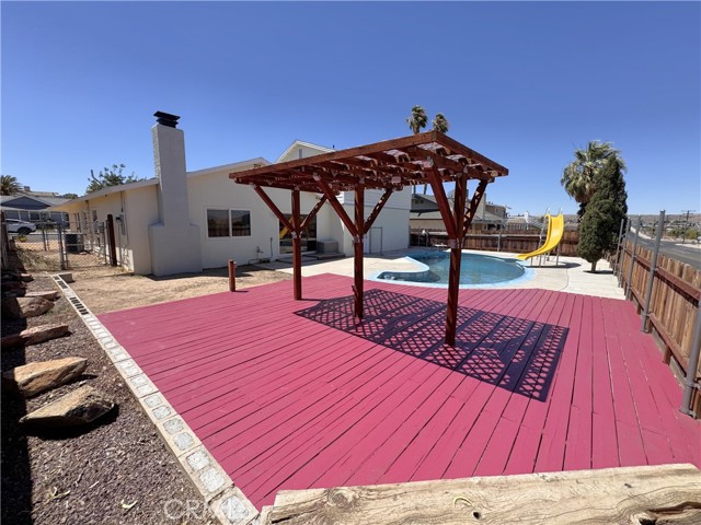 417 Fenoak Drive, Barstow CA: https://media.crmls.org/medias/c907dd69-c2d4-4782-bcdf-51d066b8a10f.jpg