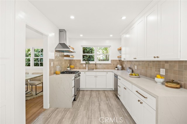 852 E Howard Street, Pasadena CA: https://media.crmls.org/medias/c908211b-55fa-4f92-93f6-538e74834738.jpg