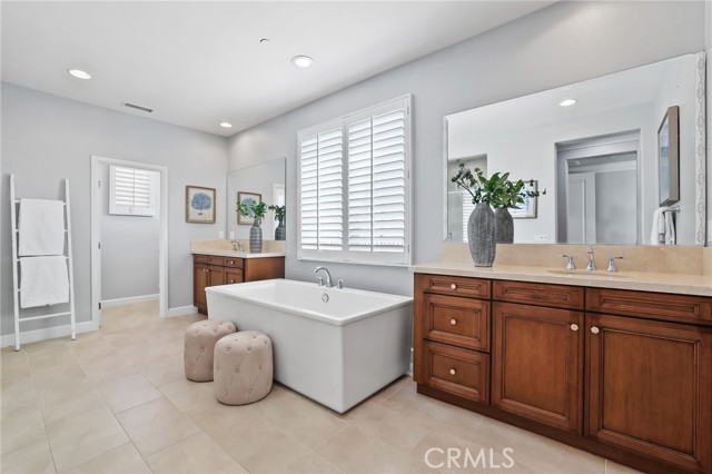 Detail Gallery Image 46 of 71 For 106 Long Fence, Irvine,  CA 92602 - 4 Beds | 4/1 Baths