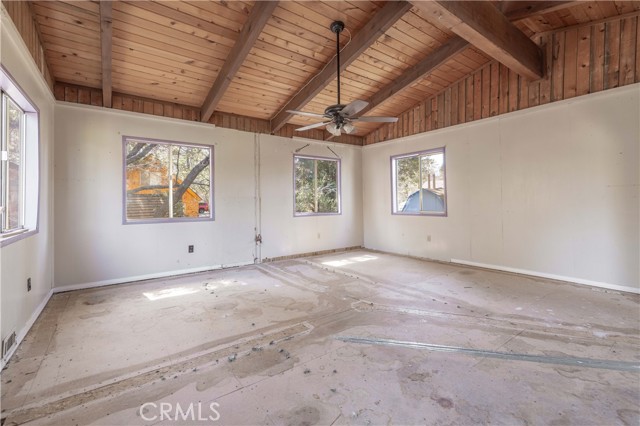 Detail Gallery Image 15 of 35 For 600 Moreno Ln, Sugarloaf,  CA 92386 - 4 Beds | 2 Baths
