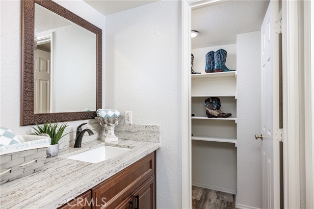 34101 Via California, San Juan Capistrano CA: https://media.crmls.org/medias/c90997d7-a3a4-4be5-98eb-cab0fc72a84f.jpg