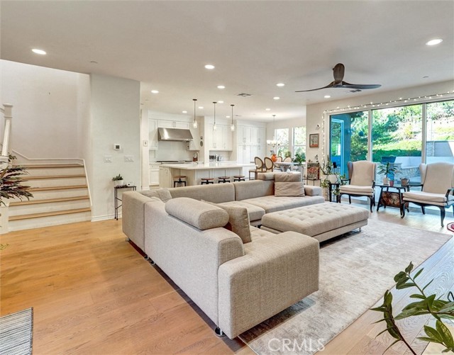 Detail Gallery Image 21 of 69 For 6845 Shadow Wood Dr, Moorpark,  CA 93021 - 5 Beds | 4/1 Baths