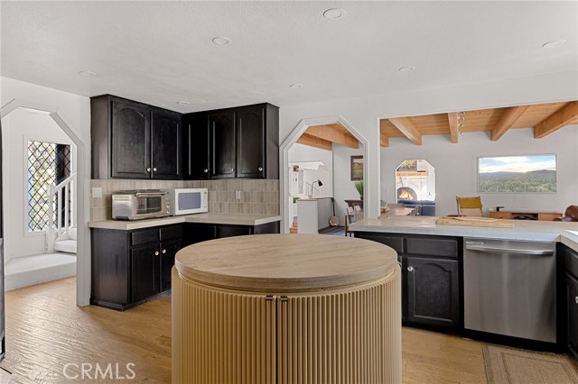 Detail Gallery Image 28 of 64 For 951 Osprey, Lake Arrowhead,  CA 92352 - 4 Beds | 4 Baths