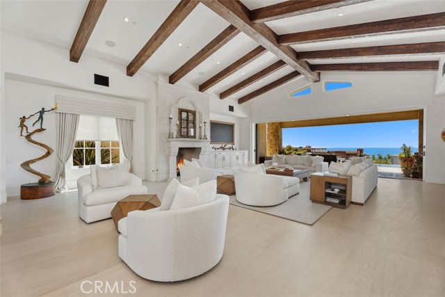 35 Shoreline Drive, Dana Point CA: https://media.crmls.org/medias/c90ab8ac-6fdf-4360-85f1-28f924b87b1d.jpg