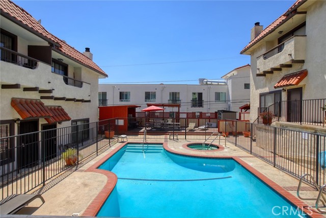 Detail Gallery Image 24 of 28 For 10141 Samoa Ave #25,  Tujunga,  CA 91042 - 2 Beds | 3 Baths