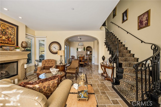 Front Image Thumbnail for CRPW26067338