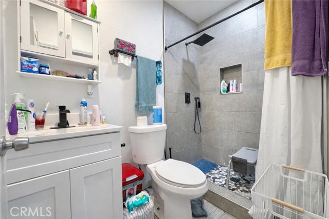 Detail Gallery Image 19 of 26 For 161 W Harcourt St, Long Beach,  CA 90805 - – Beds | – Baths