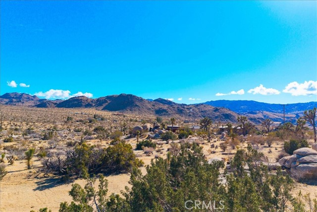 8427 Rock Haven Road, Joshua Tree CA: https://media.crmls.org/medias/c90c1194-bc72-4a97-9523-4c7a09580767.jpg