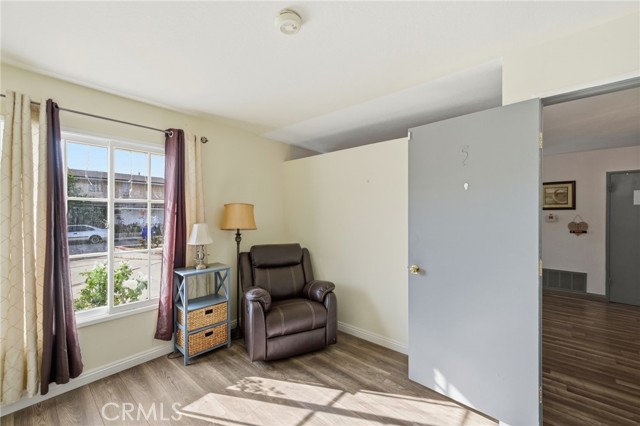 27828 Parkvale, Santa Clarita CA: https://media.crmls.org/medias/c90ccfd6-028e-44ba-abb1-7b709c33e07e.jpg