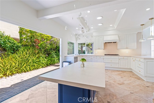 3107 Corte Marin, Newport Beach CA: https://media.crmls.org/medias/c90d5377-56be-4ef0-8858-d7aaa7d0cad4.jpg