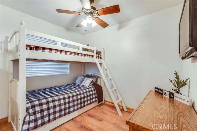 513 W Victoria Court, Lake Arrowhead CA: https://media.crmls.org/medias/c90f48a0-8082-40a6-96a5-6e9a5b20f4c9.jpg