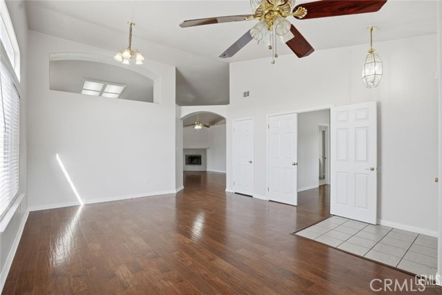 Detail Gallery Image 4 of 18 For 11130 New Forest, Bakersfield,  CA 93312 - 4 Beds | 2 Baths