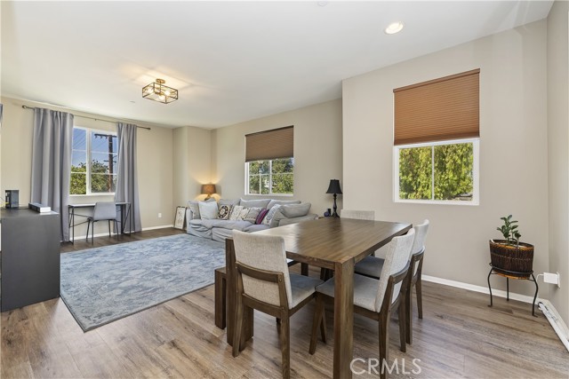 384 Ruby Red Lane, Upland CA: https://media.crmls.org/medias/c90fd07e-fb09-4a84-afbc-e31b9dd8bd61.jpg