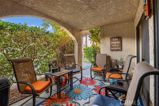 200 E Racquet Club Rd, Palm Springs CA: https://media.crmls.org/medias/c910a89b-e929-4f0a-ad52-1067e56fa534.jpg