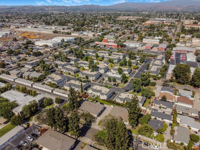 Detail Gallery Image 8 of 27 For 700 W Walnut Ave #17,  Orange,  CA 92868 - 2 Beds | 1 Baths