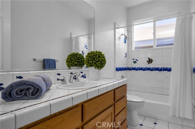 1711 Carlson Lane, Redondo Beach, California 90278, 3 Bedrooms Bedrooms, ,2 BathroomsBathrooms,Residential,Sold,Carlson,SB22046630