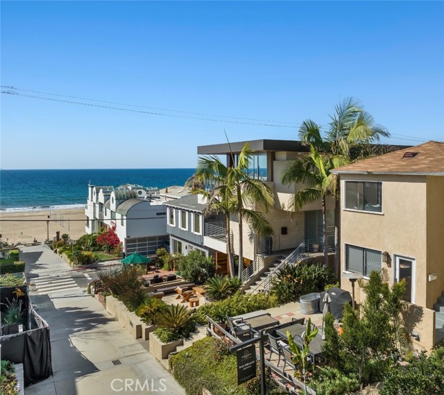 125 9th Street, Manhattan Beach, California 90266, ,Residential Income,For Sale,125 9th Street,CRSB24048017