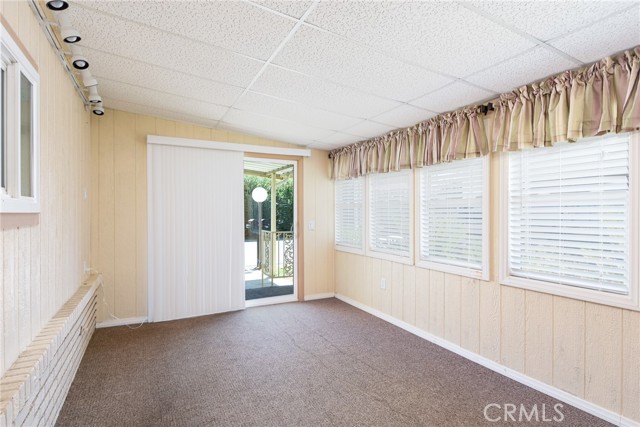2230 Lake Park Drive, San Jacinto CA: https://media.crmls.org/medias/c915bcb2-873e-4a31-a293-3562593da9f7.jpg
