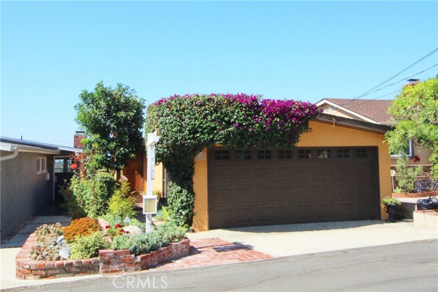 1623 RAYMOND AVENUE, Hermosa Beach, California 90254, 3 Bedrooms Bedrooms, ,2 BathroomsBathrooms,Residential,Sold,RAYMOND AVENUE,SB19254248