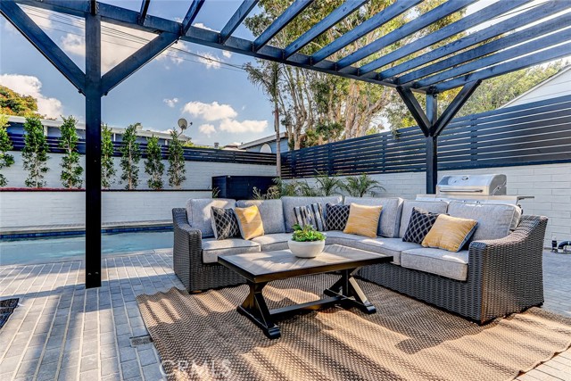 Detail Gallery Image 6 of 55 For 876 Center St, El Segundo,  CA 90245 - 3 Beds | 2/1 Baths