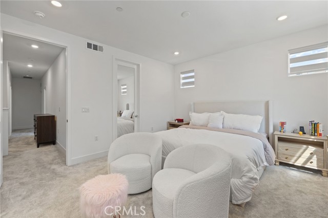 Detail Gallery Image 28 of 57 For 236 Yerba, Irvine,  CA 92618 - 4 Beds | 3/1 Baths