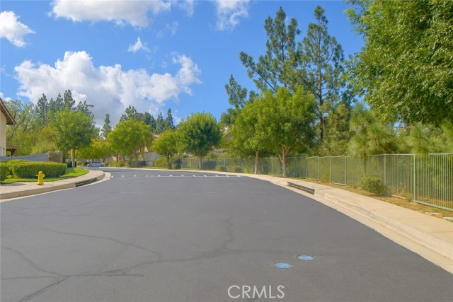 Detail Gallery Image 12 of 12 For 1720 Sugar Pine Dr., Corona,  CA 92882 - 3 Beds | 2/1 Baths