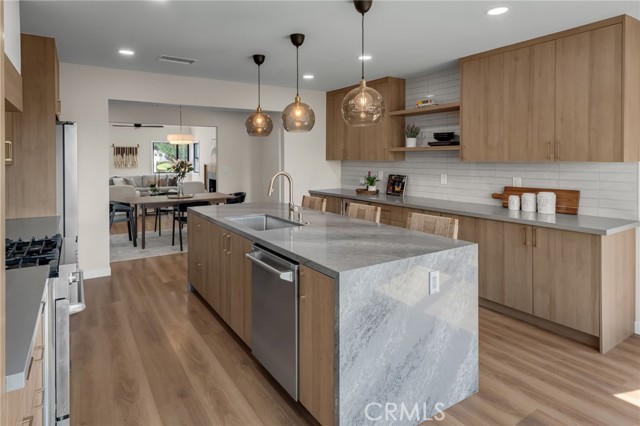 Detail Gallery Image 14 of 31 For 5309 Maymont, Los Angeles,  CA 90043 - 3 Beds | 2 Baths