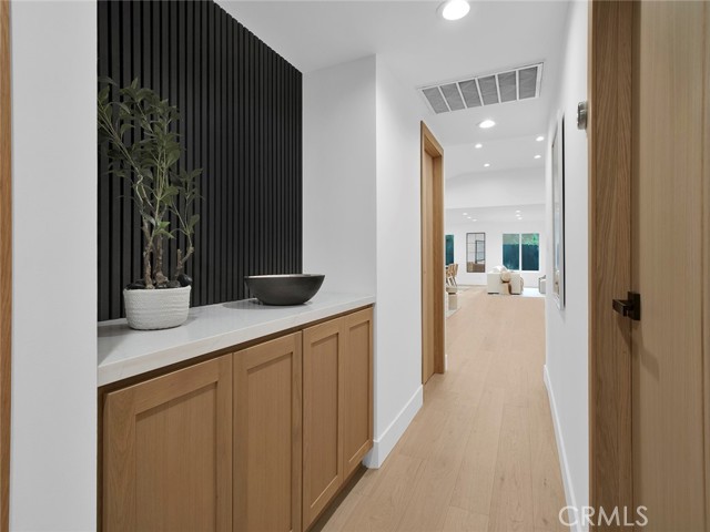 Image 30 of 51 For 24100 Philiprimm Street