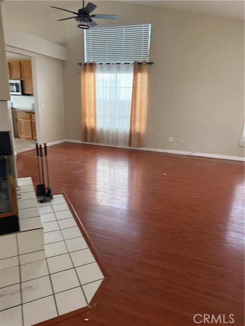 12627 Half Moon Cir, Victorville, CA 92392 photo 4