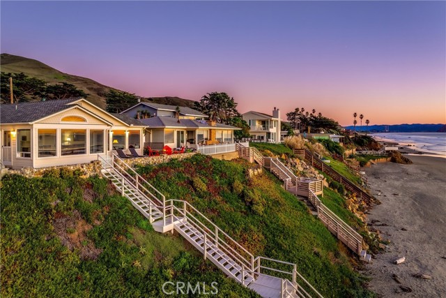 Detail Gallery Image 3 of 54 For 2850 Studio, Cayucos,  CA 93430 - 3 Beds | 2 Baths