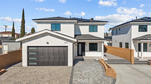 Front Image Thumbnail for CRSR26066886