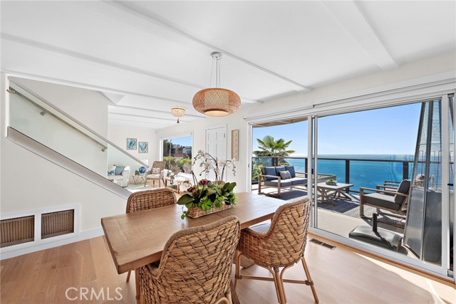 Detail Gallery Image 9 of 42 For 2590 Juanita Way, Laguna Beach,  CA 92651 - 3 Beds | 2/1 Baths