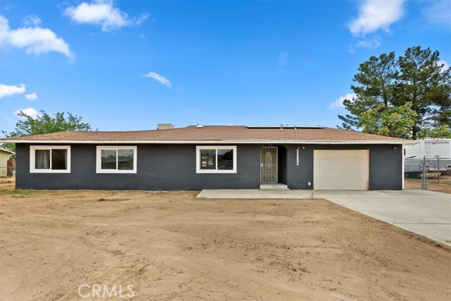 Detail Gallery Image 5 of 27 For 22315 Tehama Rd, Apple Valley,  CA 92308 - 3 Beds | 2 Baths