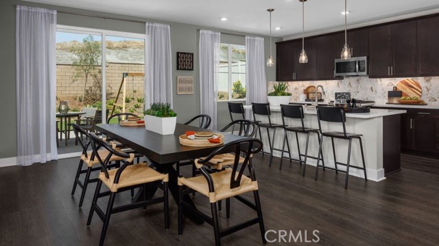 Detail Gallery Image 8 of 16 For 9551 Silverstein Dr, Riverside,  CA 92508 - 5 Beds | 3 Baths