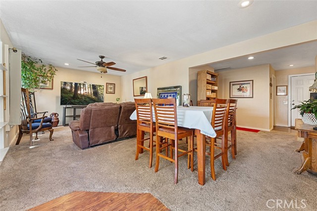 Detail Gallery Image 17 of 34 For 40177 Lakeview Dr, Big Bear Lake,  CA 92315 - 3 Beds | 2 Baths