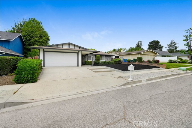 65 Pinewood Avenue photo 2