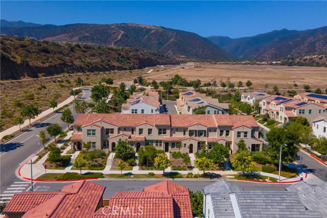 4271 Horvath Street, Corona CA: https://media.crmls.org/medias/c91e9db7-17b0-424f-a19c-892b7f06292c.jpg