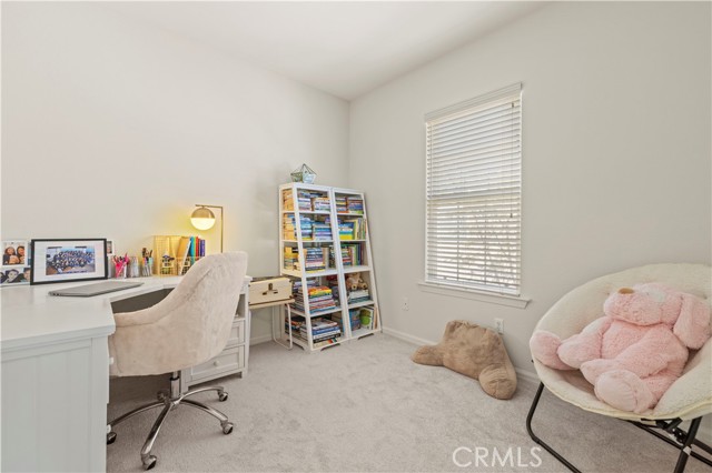 26821 Peppertree Drive, Valencia CA: https://media.crmls.org/medias/c91ee100-273f-4519-a6fe-9b6a925da1ed.jpg