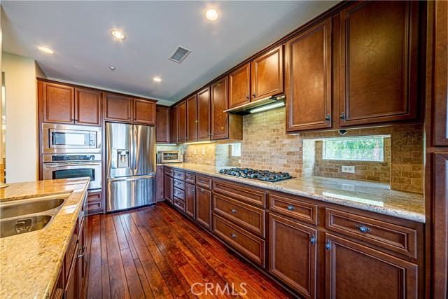 18956 Northern Dancer Lane, Yorba Linda CA: https://media.crmls.org/medias/c91f20ff-affb-44a9-bf2e-50c501275163.jpg