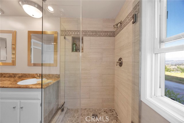 405 Avenida Salvador, San Clemente CA: https://media.crmls.org/medias/c91ff9eb-eba0-4f73-aeb3-a2678c1dbec4.jpg