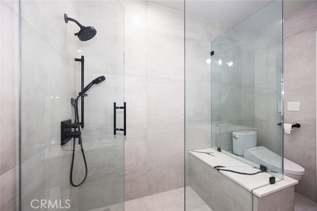 Image 25 of 70 For 6117 Loma Avenue